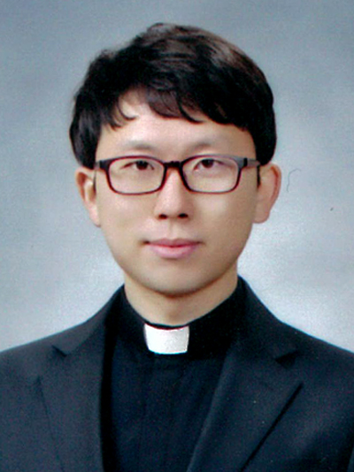 제16대 부주임 사제 김여명 토마스아퀴나스 신부님